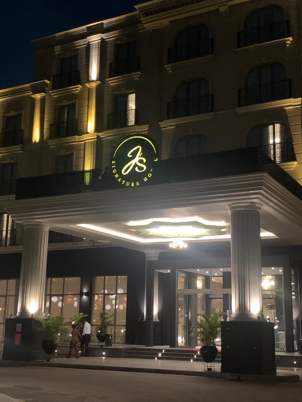 J’s signature hotels